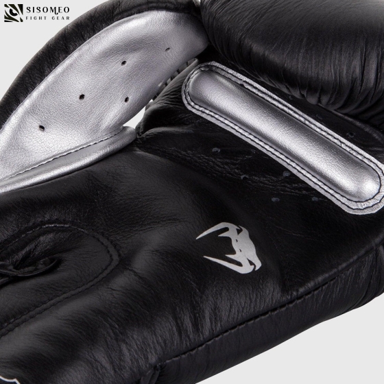 GĂNG VENUM GIANT 3.0 BOXING GLOVES LACE UP NAPPA LEATHER - BLACK